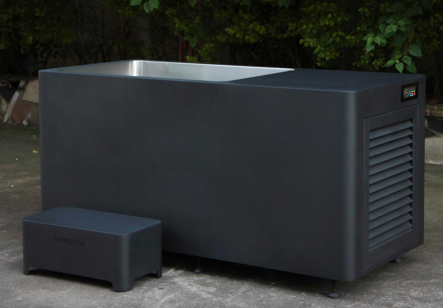 Blacked Out Ice Bath