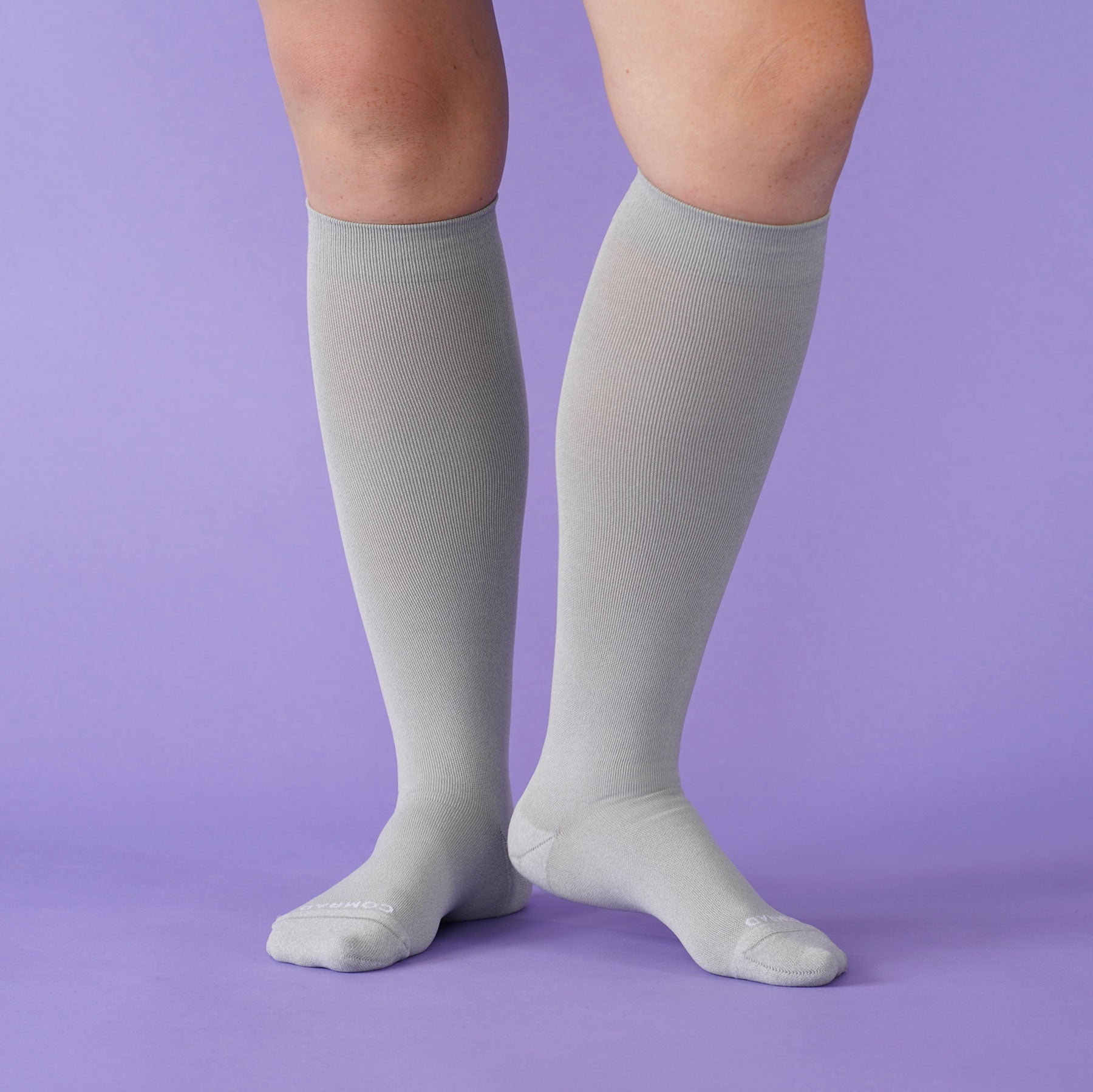 Knee-High Compression Socks – Solid Grey (20-30 mmHg)