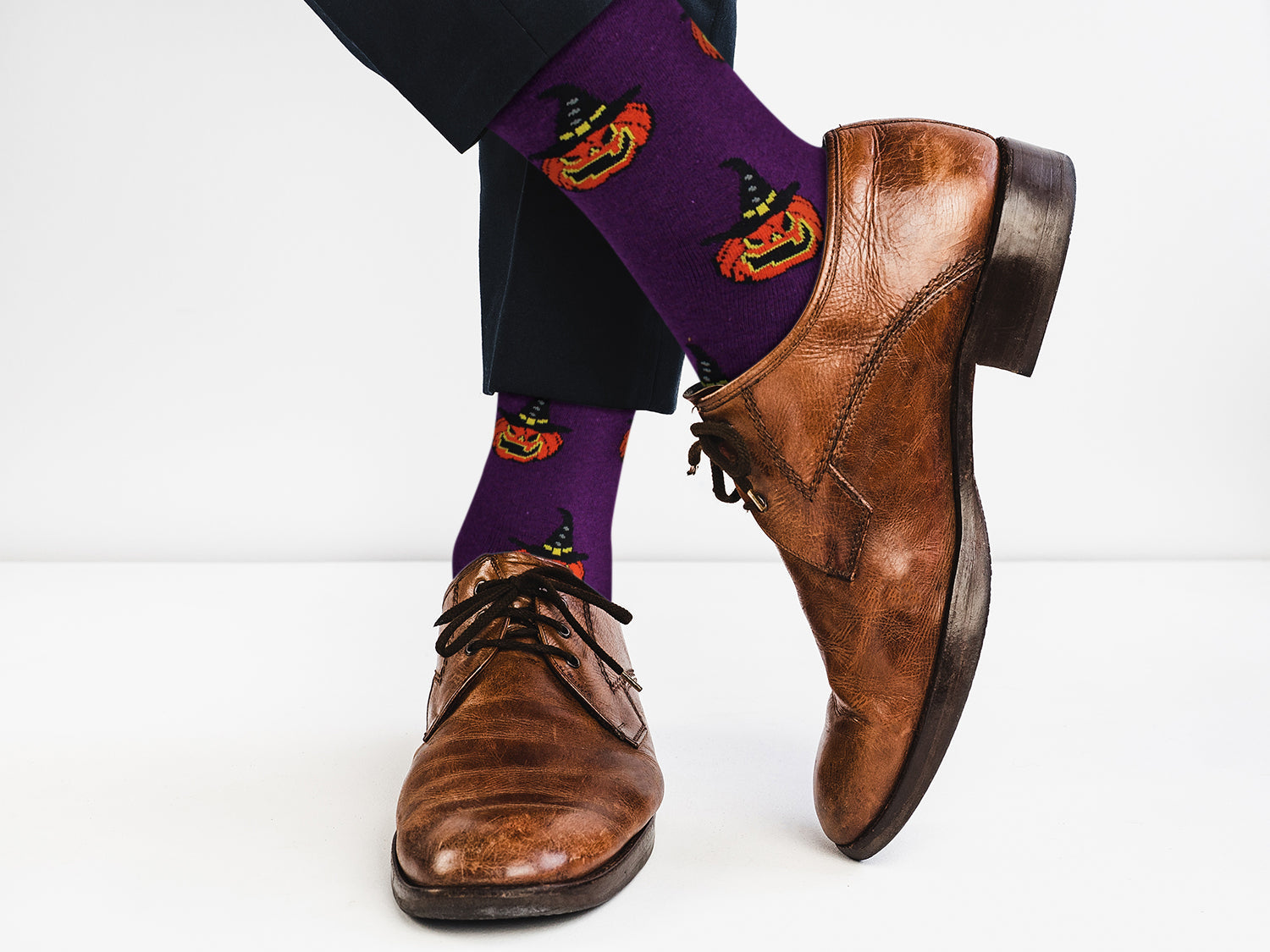 Witch's Pumpkin Halloween Socks - Comfy Cotton for Men & Women